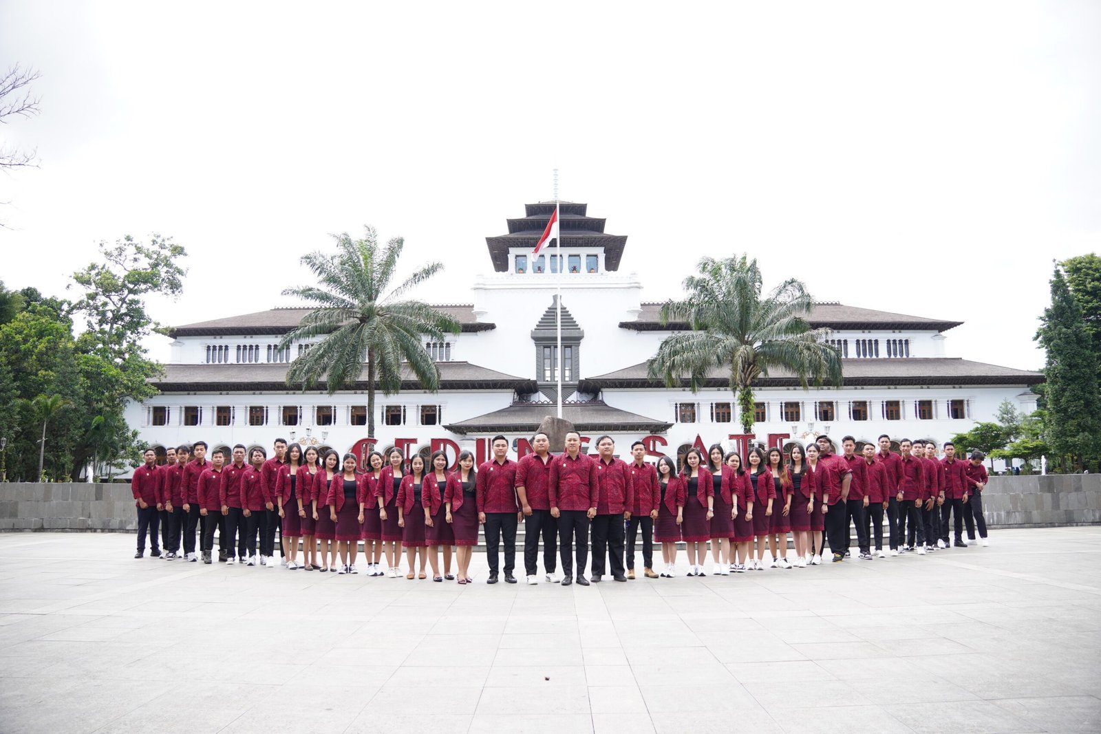 Foto pengurus inti Karang Taruna Dharma Santosa